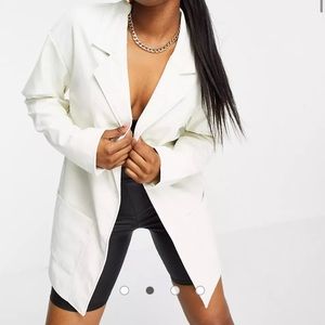 Oversized White blazer